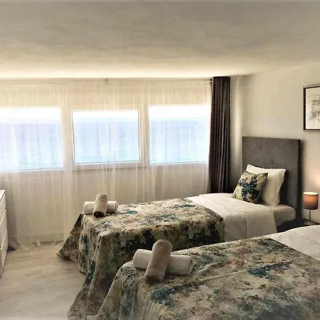 Primera Linea De Mar Duplex En *