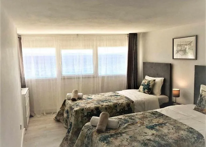 Primera Linea De Mar Duplex En *